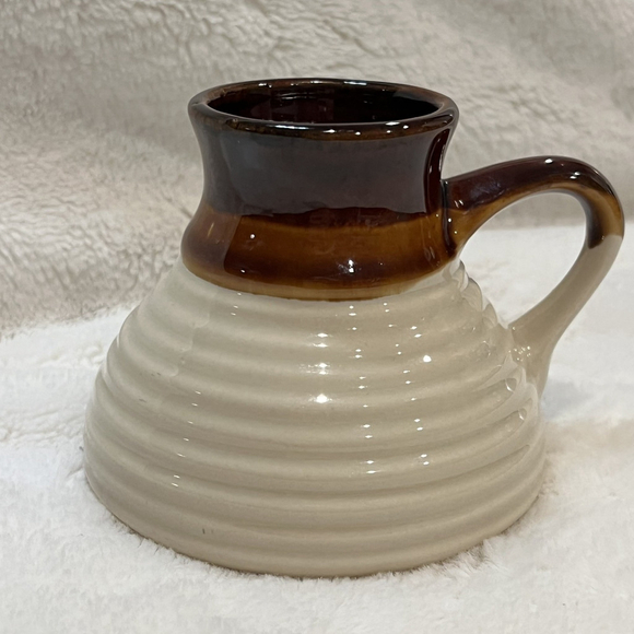 Studio Other - Vintage Stoneware No Spill Beehive Coffee Mug Retro Striped Beige Brown EUC